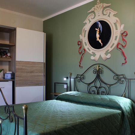 Bed and Breakfast La Casa Di Giusy Козенца Екстер'єр фото